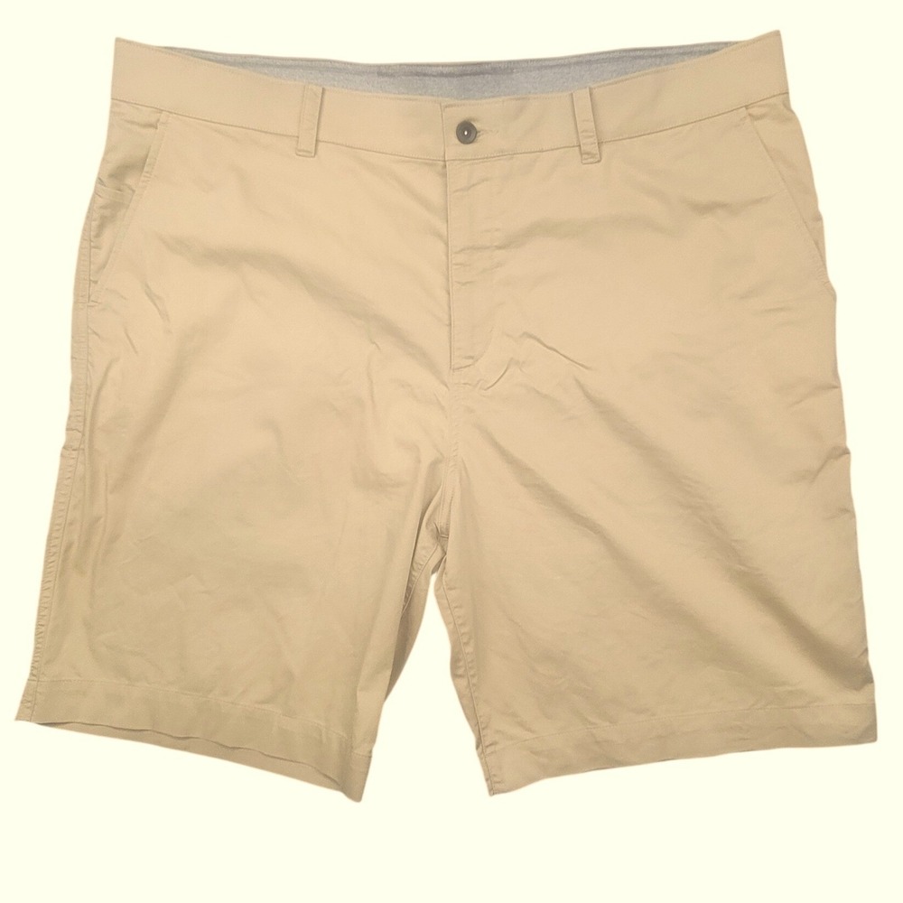 Nike Dri-FIT Mens Tan Khaki Golf Shorts Size 42 Flat Front‎ Athletic Performance